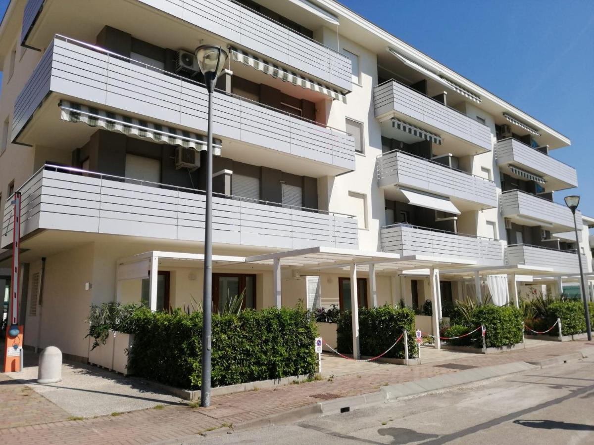 Condominio Diana Est- Gemini Bibione Kültér fotó